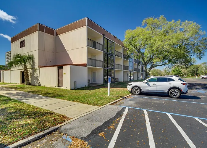 Biloxi Condo W/ Pool Access - Steps To Beach!