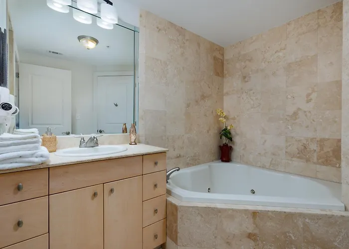 Luxury Romantic 2Br Beachfront Condo With Jet Tub, Ocean View Balcony On Boardwalk